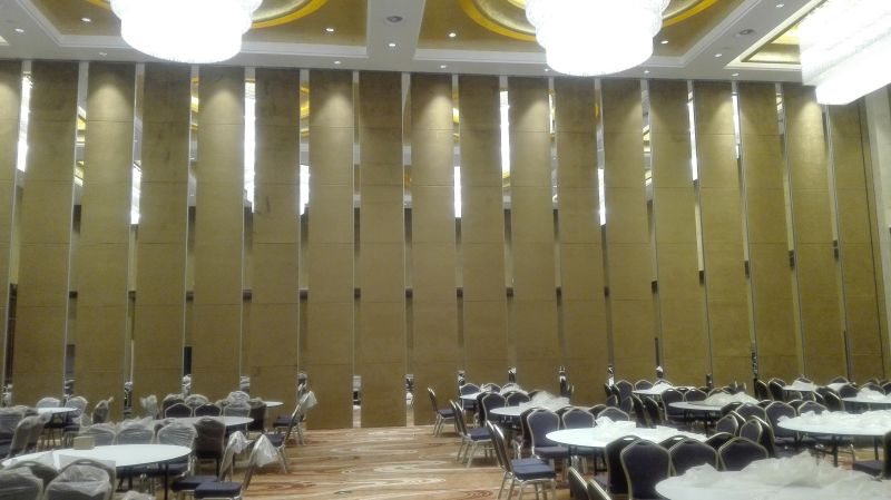 温州永嘉维多利开元大酒店宴会厅活动隔断安装项目