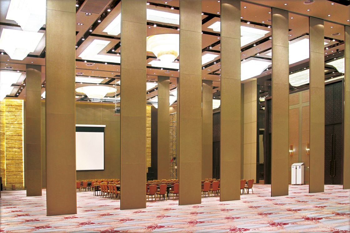 银川国际文化交流中心活动屏风安装项目